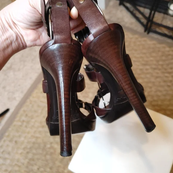 JIMMY CHOO "PRIZE" LEATHER GLADIATOR SANDAL, DK BROWN 37 IT - Picture 4 of 16